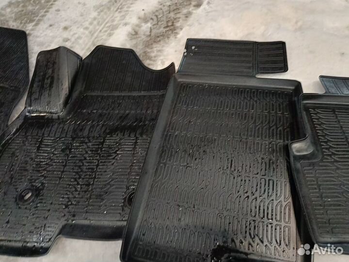 Комплект ковриков на Cheri Tigo 7 pro max