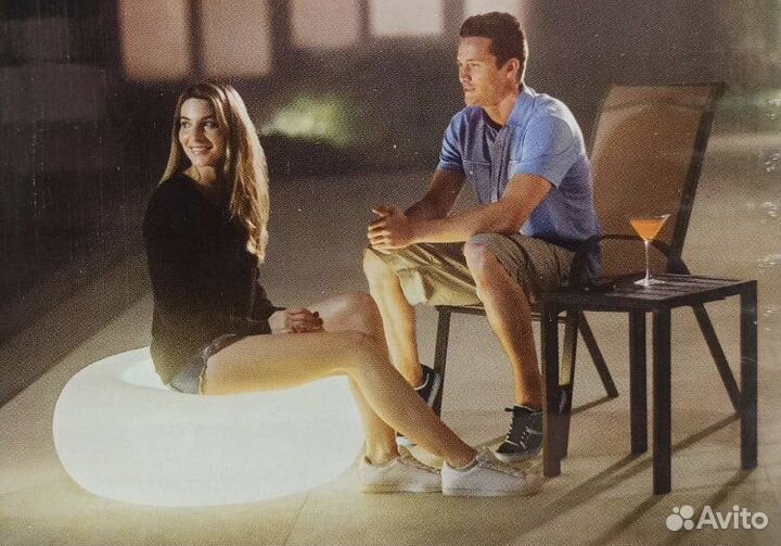 Шезлонг. Светящийся пуф. Складной стул. Матрас