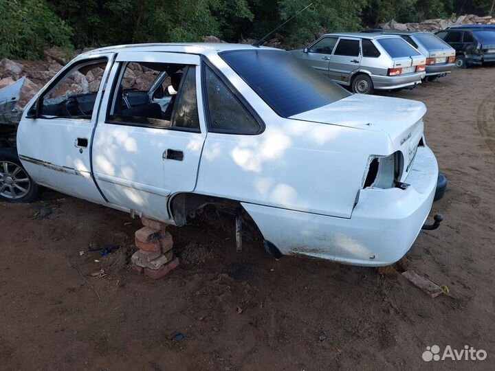 Крыло двери