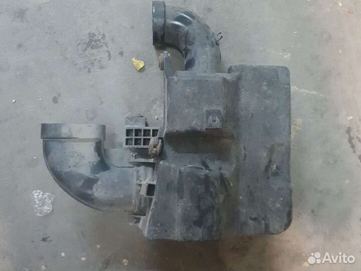 Резонатор воздушного фильтра hyundai solaris kia