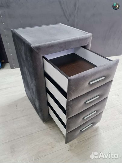 Тумба прикроватная