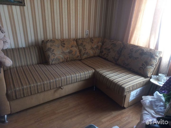 Угловой диван бу