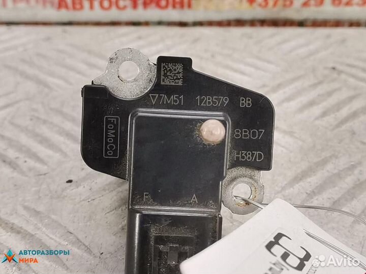 Расходомер воздуха Volvo V50 рест. 2008 31251735