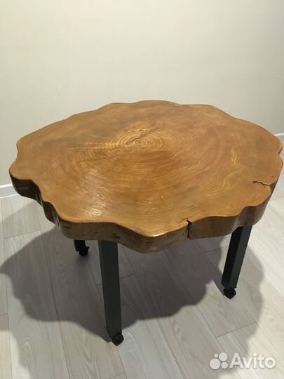 Стол дизайнерский из массива дерева