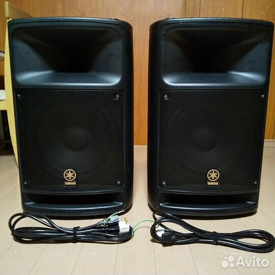 Колонки Yamaha MSR-400, мощность 800вт