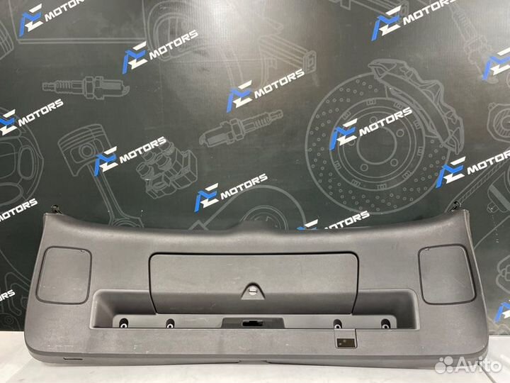 Обшивка крышки багажника Audi Q7 4L BAR 2007