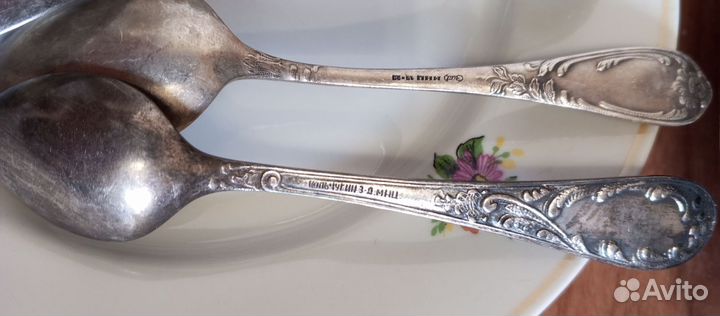 Посуда, фужеры, мелхиоровые ложки