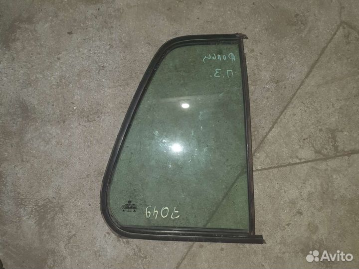 Стекло двери задней Фольксваген Гольф 3