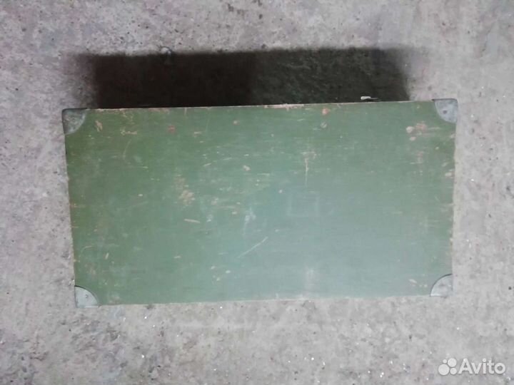 Деревянный чемодан