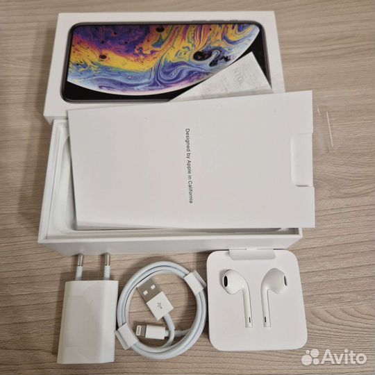 Наушники, Адаптер питания apple