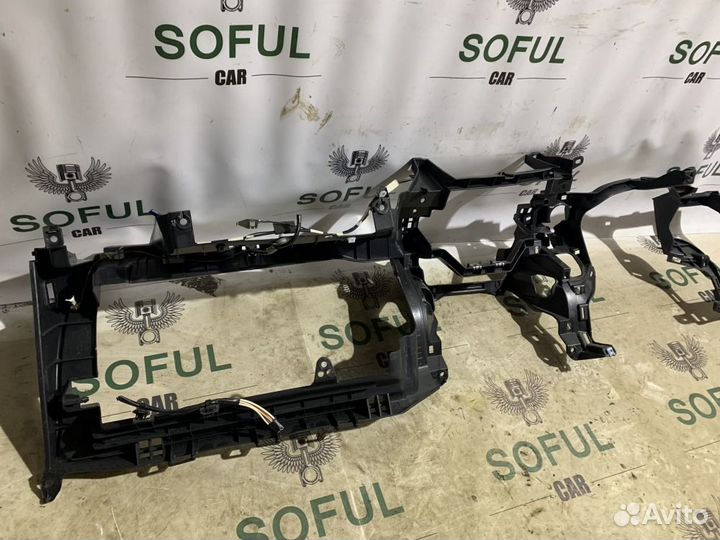 Торпедо (левый руль) Toyota Auris