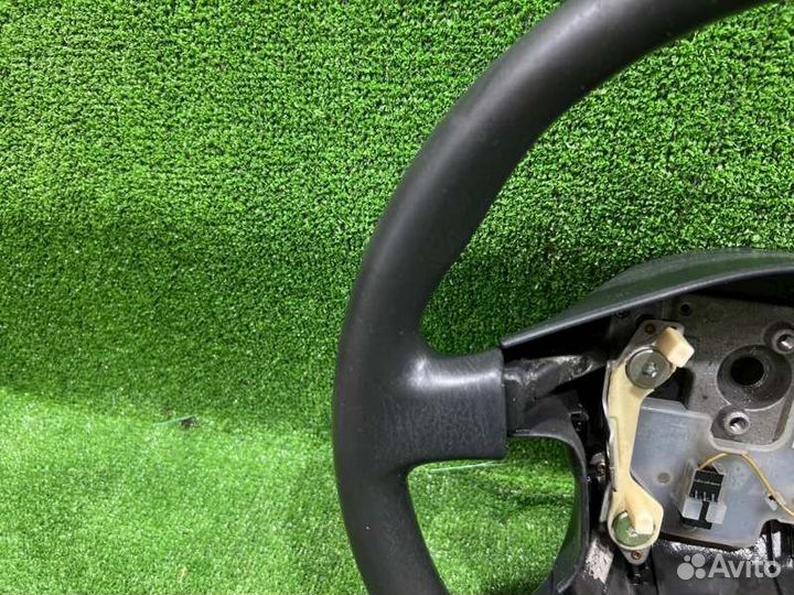 Руль Nissan Avenir 2000
