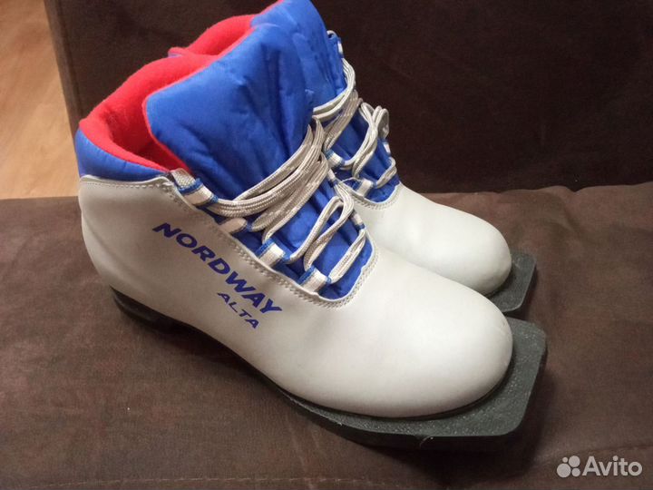 Лыжные ботинки Nordway 35р