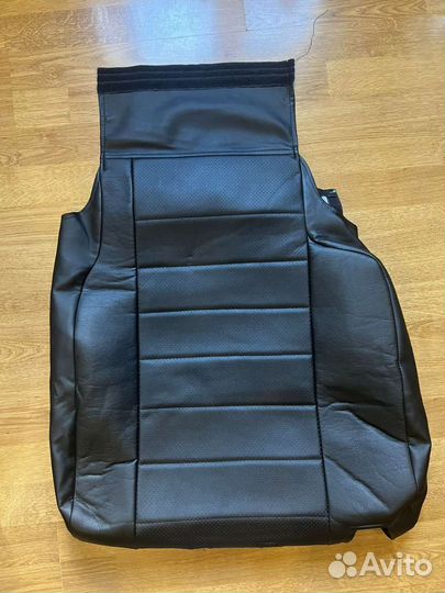 Чехлы на mitsubishi outlander 3