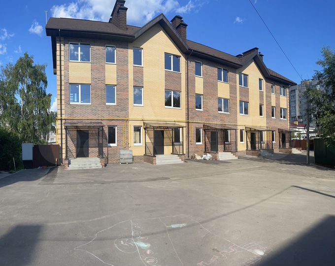 Таунхаус 123,2 м² на участке 1,1 сот.