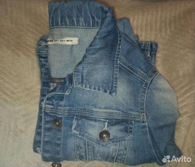 Джинсовая куртка stradivarius