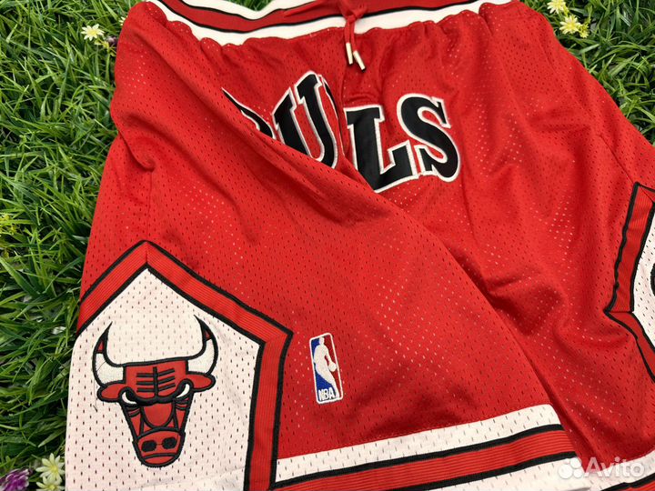 Легкие сетчатые баскетбольные шорты Chicago Bulls