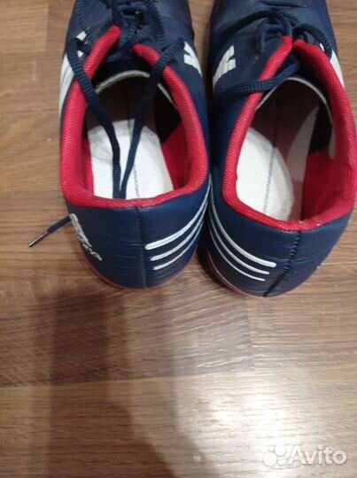 Футбольные бутсы