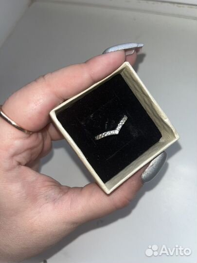 Серебряное кольцо женское