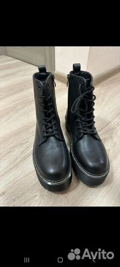 Продам ботинки