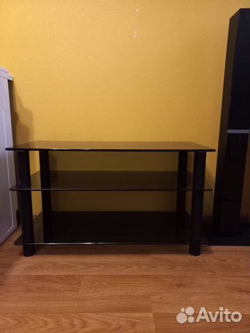 Стеклянный столик