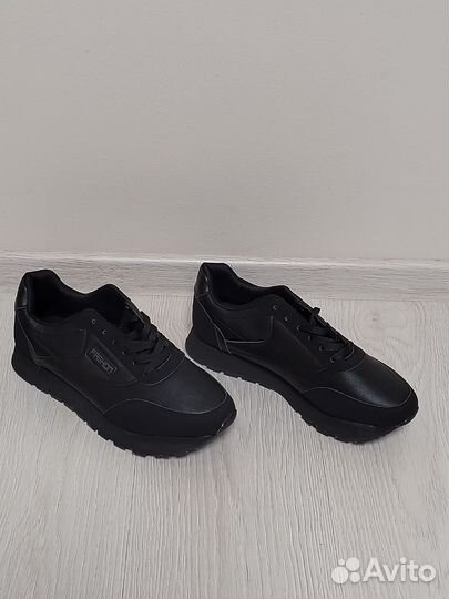 Кроссовки мужские