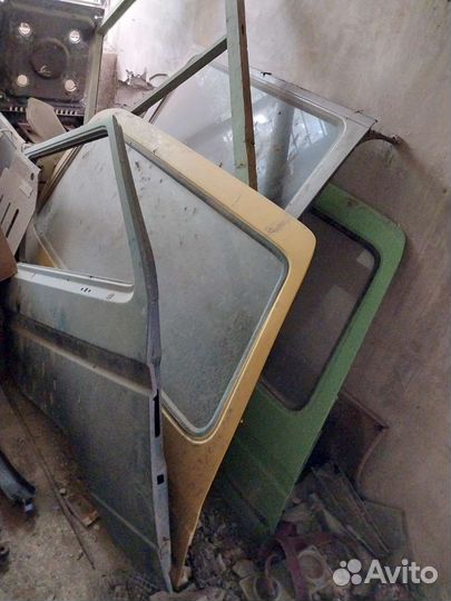 Запчасти на volkswagen transporter t3