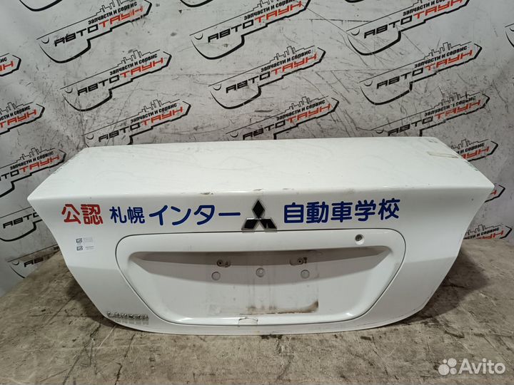 Крышка багажника mitsubishi lancer CS1A CS2A CS3A CS5A CS6A CS7A MN150621 белый, W37 XE231