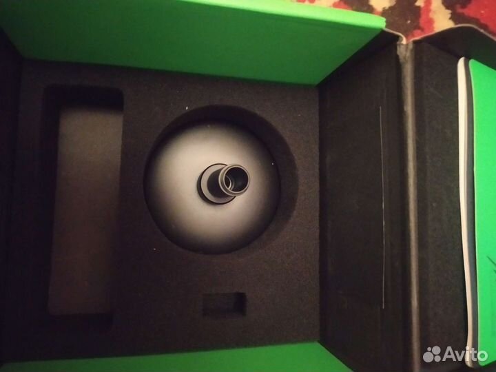 Микрофон Razer Seiren X со стойкой и поп фильтром