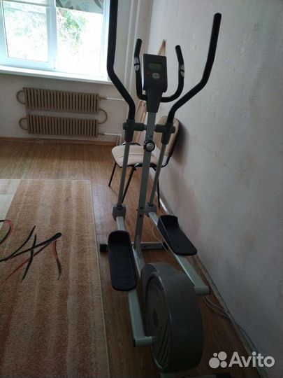 Эллиптический тренажер torneo Festa