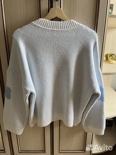 Свитер с облаками
