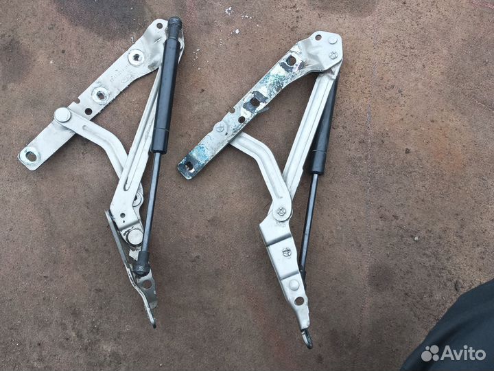 Петли багажника ford focus1 седан