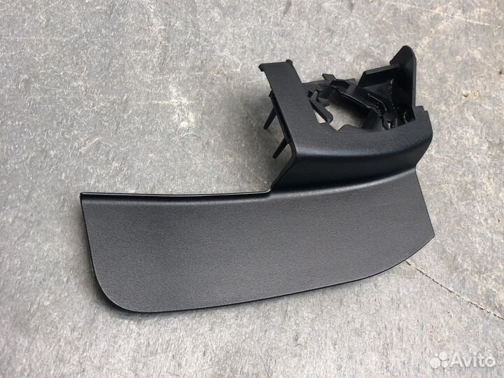 Крышка зерк внут Focus 3