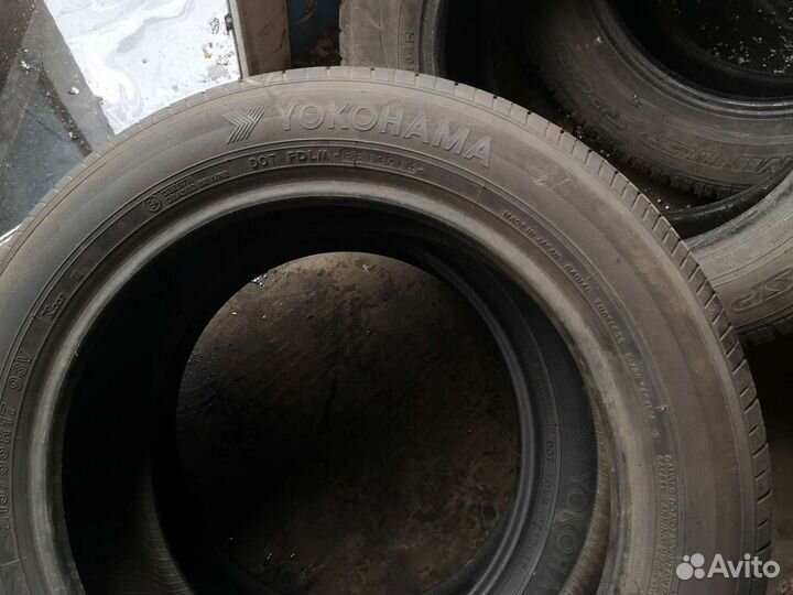 Yokohama dB Decibel E70B 215/55 R17