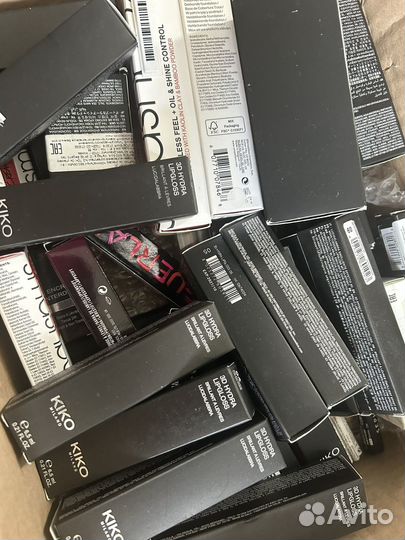 Лот косметики lux