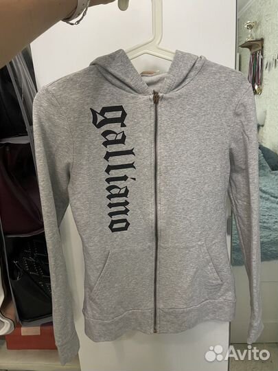 Зипка Galliano S