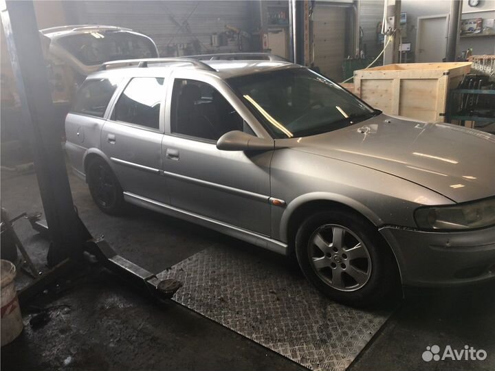 Разбор на запчасти Opel Vectra B
