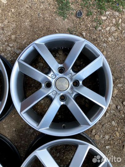 Комплект литых дисков Скад 4/114,3 r15