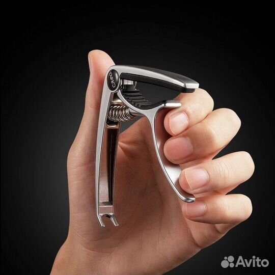 Каподастр из металла для гитары