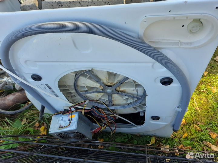 Стиральная машина на запчасти indesit