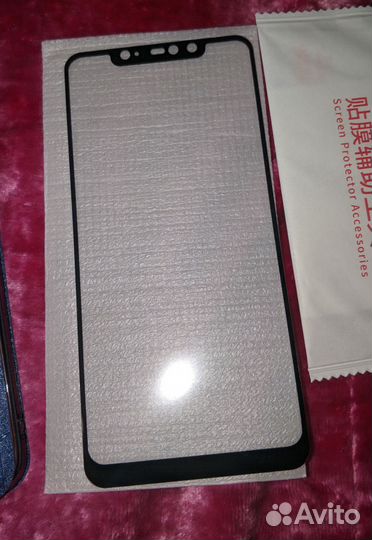 Чехол и защитное стекло новый