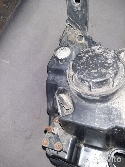 Фара левая Opel Antara