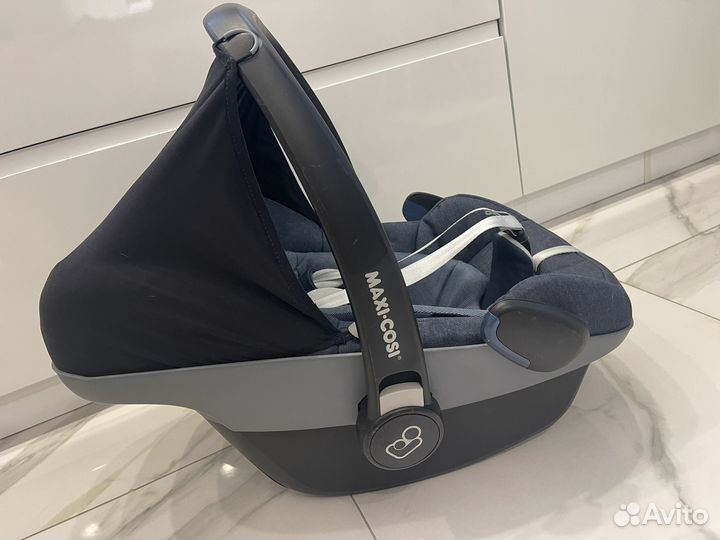 Автокресло Maxi cosi pebble plus