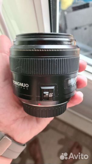 Объектив yongnuo 85 F1 8 Canon