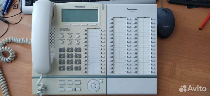 Телефон Panasonic KX-T7636 с консолью KX-T7640