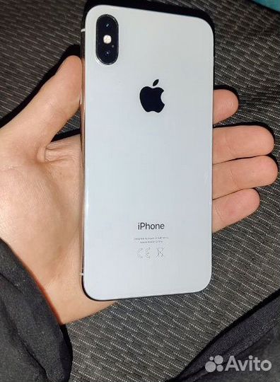 iPhone X, 64 ГБ