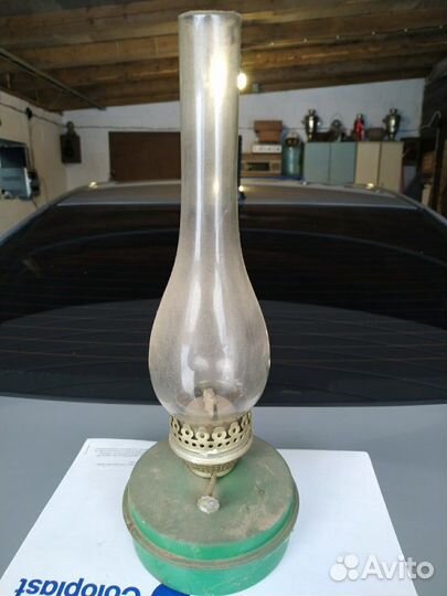 Лампа керосиновая