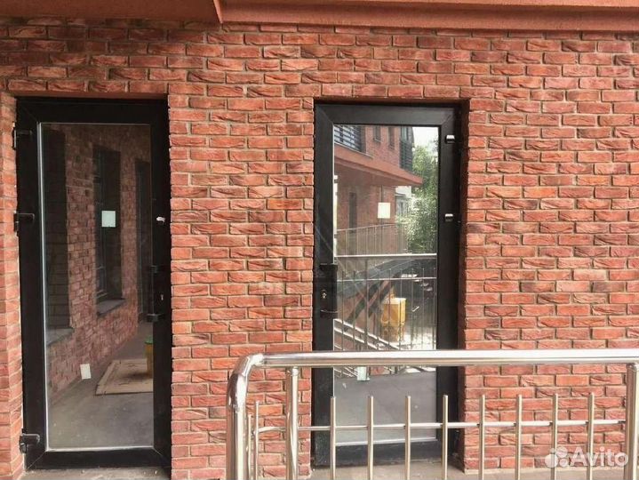 Алюминиевые двери