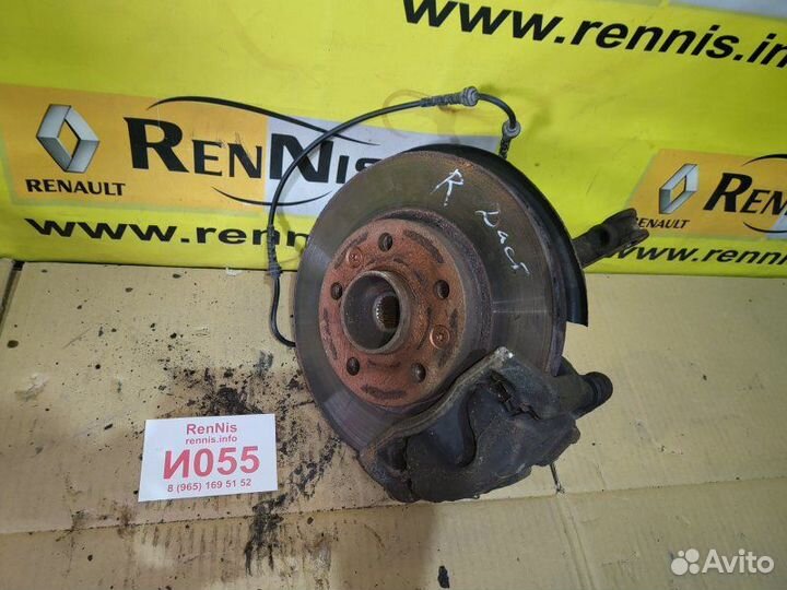 Поворотный кулак правый Renault Duster