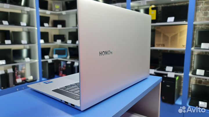 Honor MagicBook Pro 16 i5 16gb 512gb MX350 2gb
